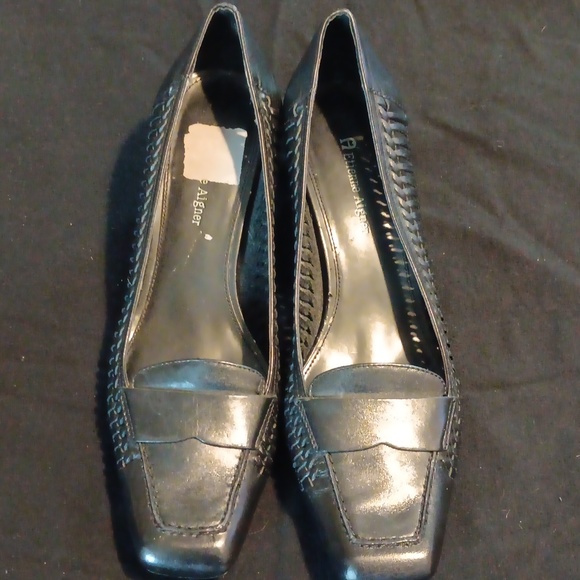 etienne aigner classic pumps